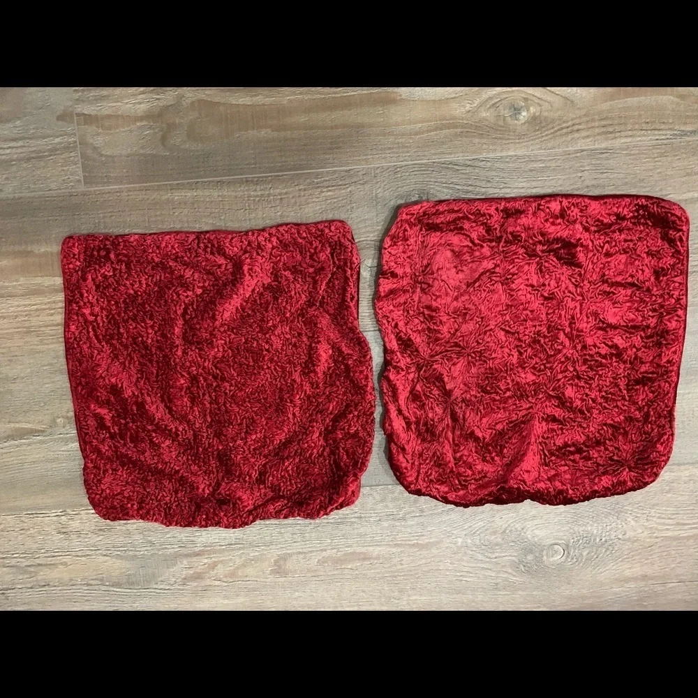 Red Throw Pillows